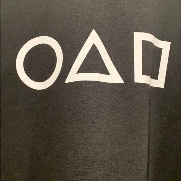 Squid Game Sweatshirt - Black Netflix - Picture 2 of 5